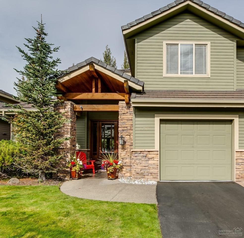61759 Metolius Drive - Photo 1