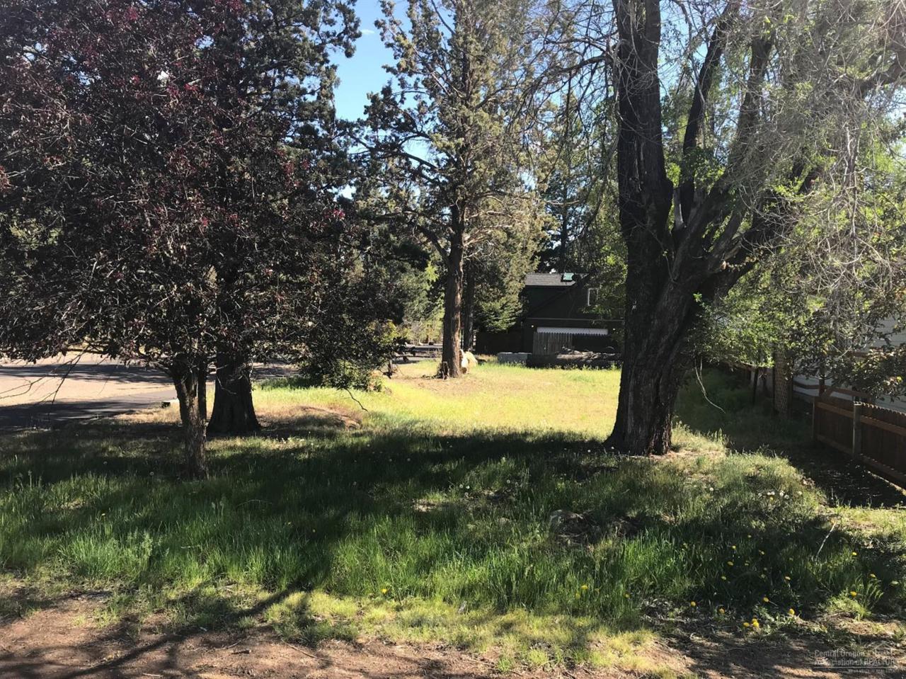 309 Locust Street - Photo 1