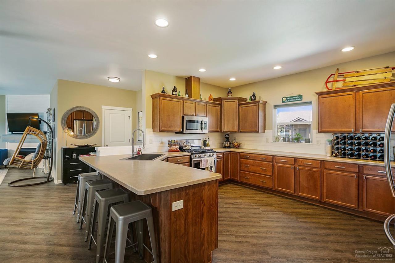 63797 Stanley Way - Photo 1
