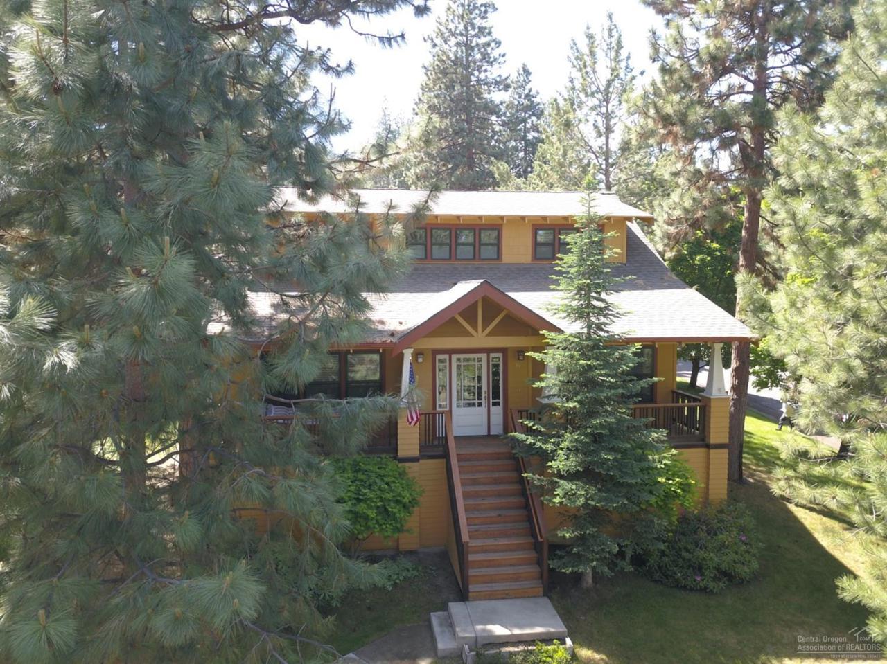 1695 Albany Avenue - Photo 1