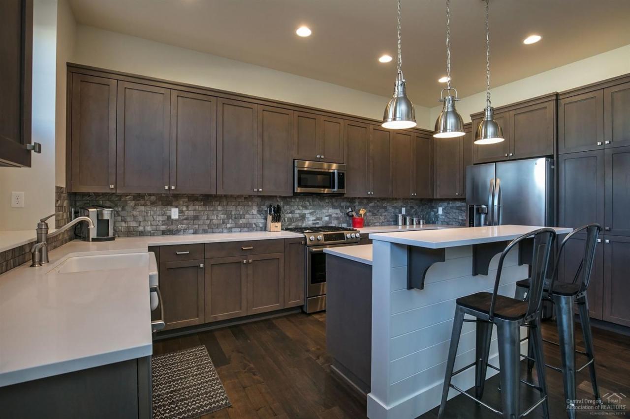 61578 Alstrup Road - Photo 1