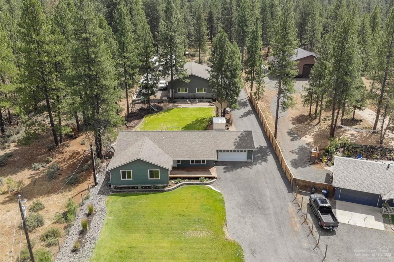 60182 Navajo Road - Photo 1