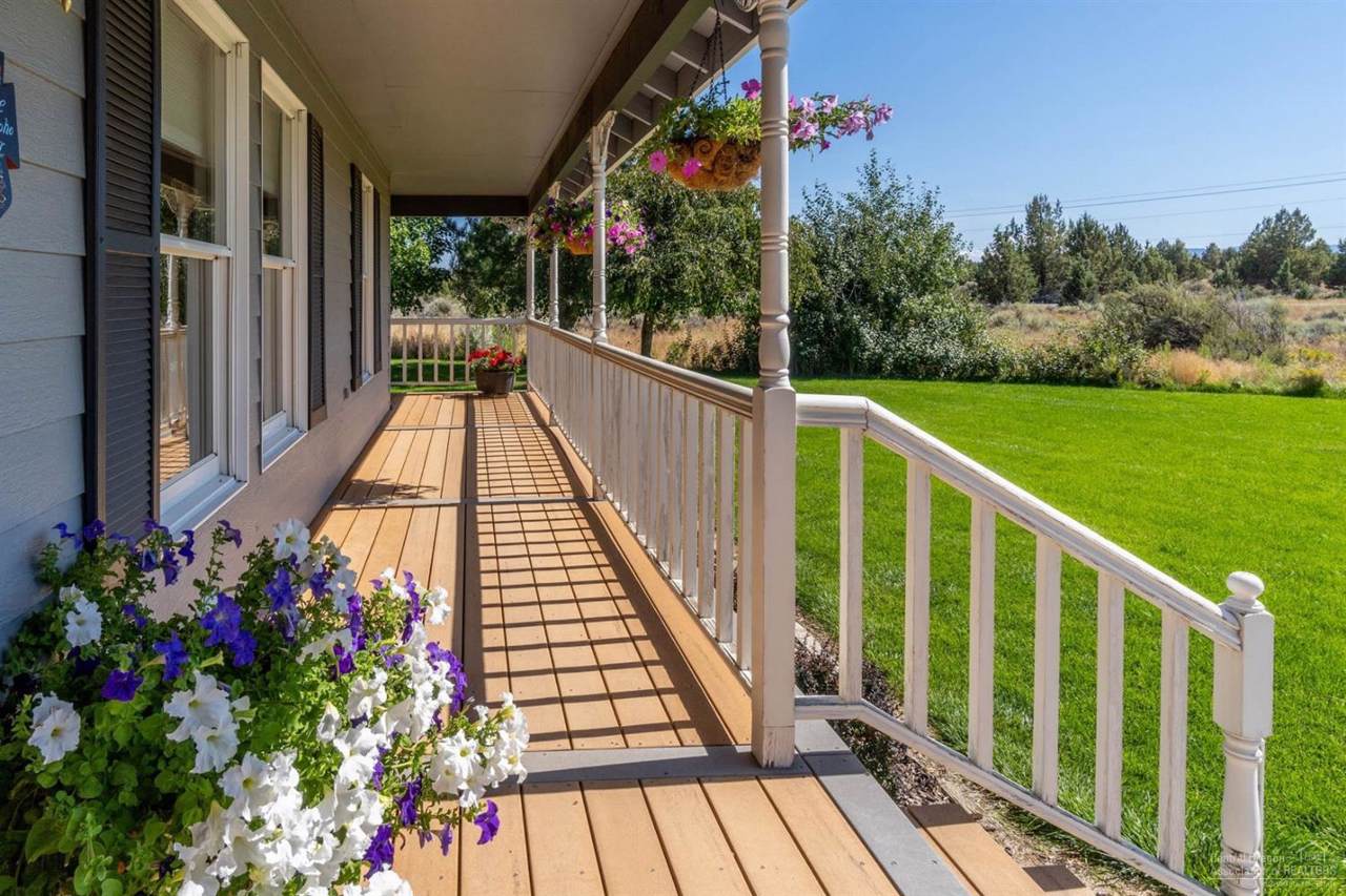 60830 Jennings Road - Photo 1