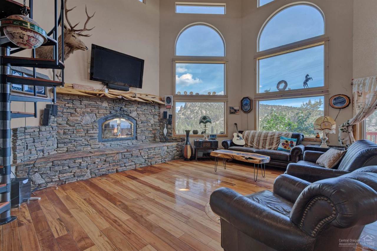 11528 Circle Avenue - Photo 1
