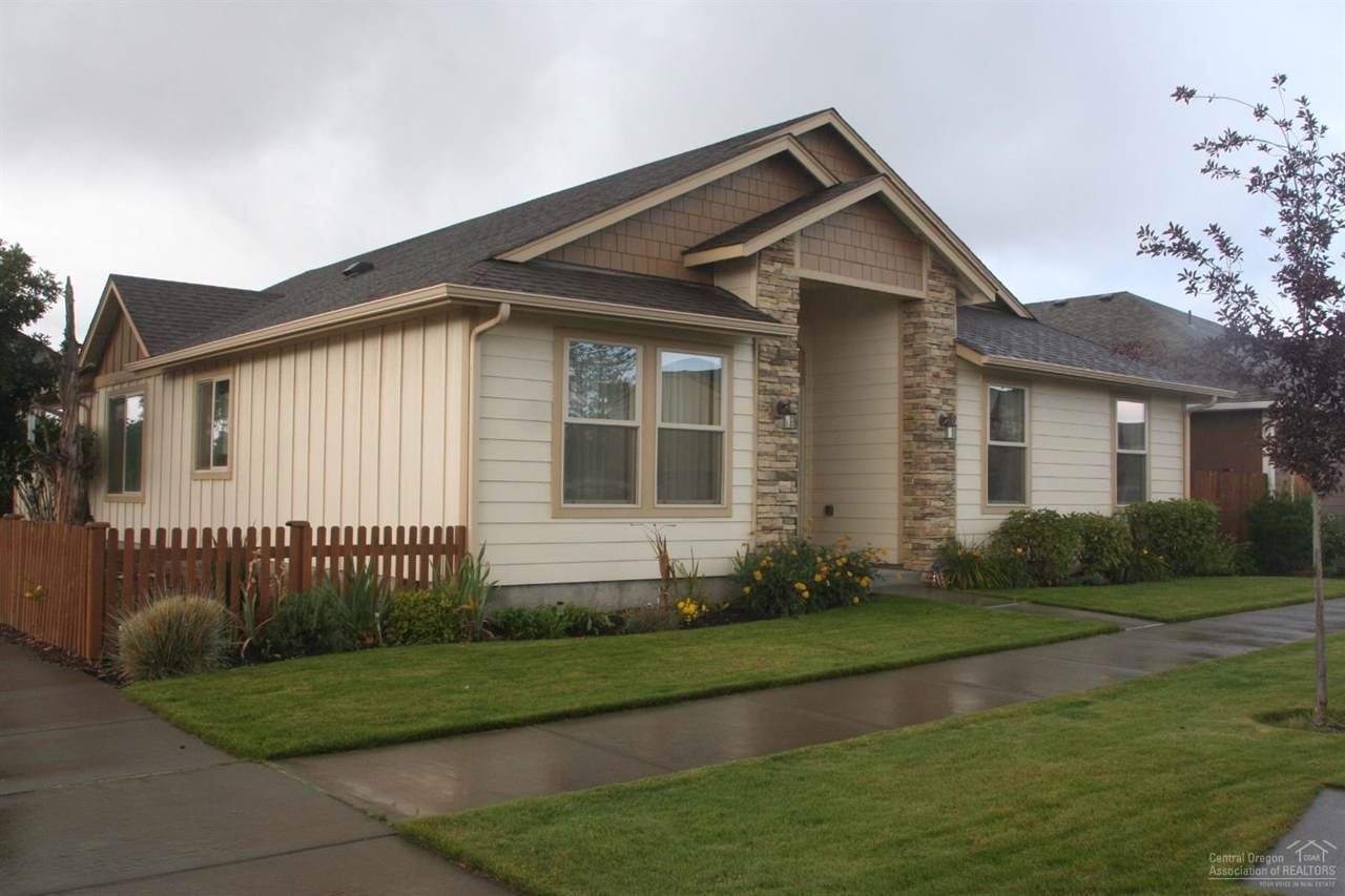 21291 Daylily Avenue - Photo 1