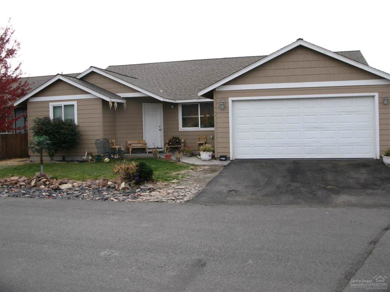 625 Sugar Pine Way - Photo 1 625 Sugar Pine Way - Photo 1