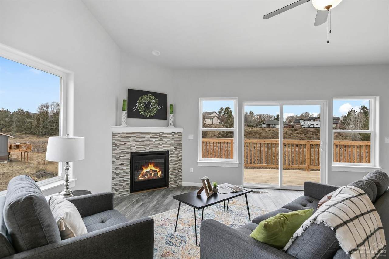 460 Brookstone - Photo 1