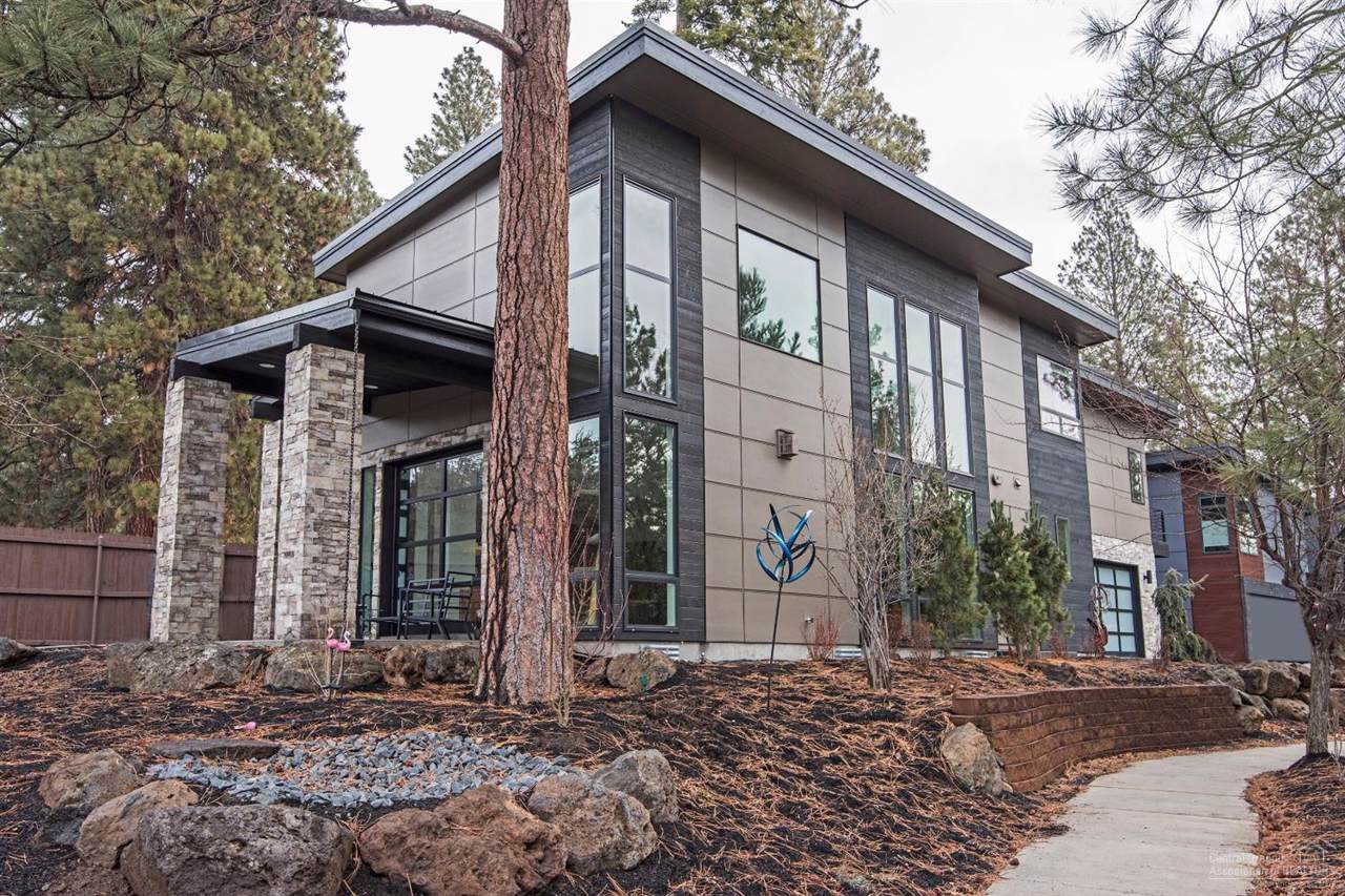 404 Riverside Boulevard - Photo 1