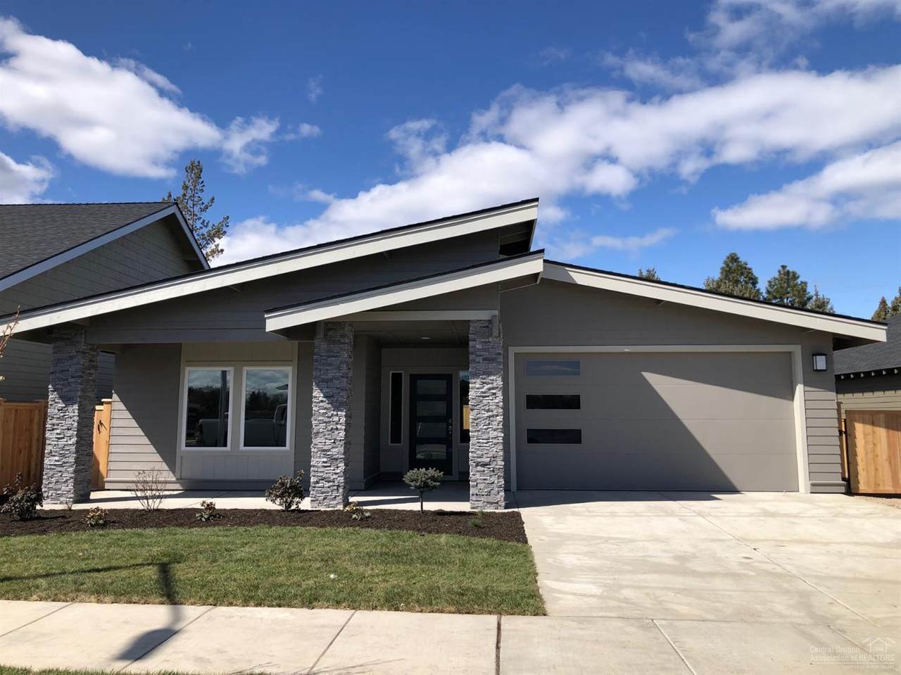 723 Rimrock Drive - Photo 1