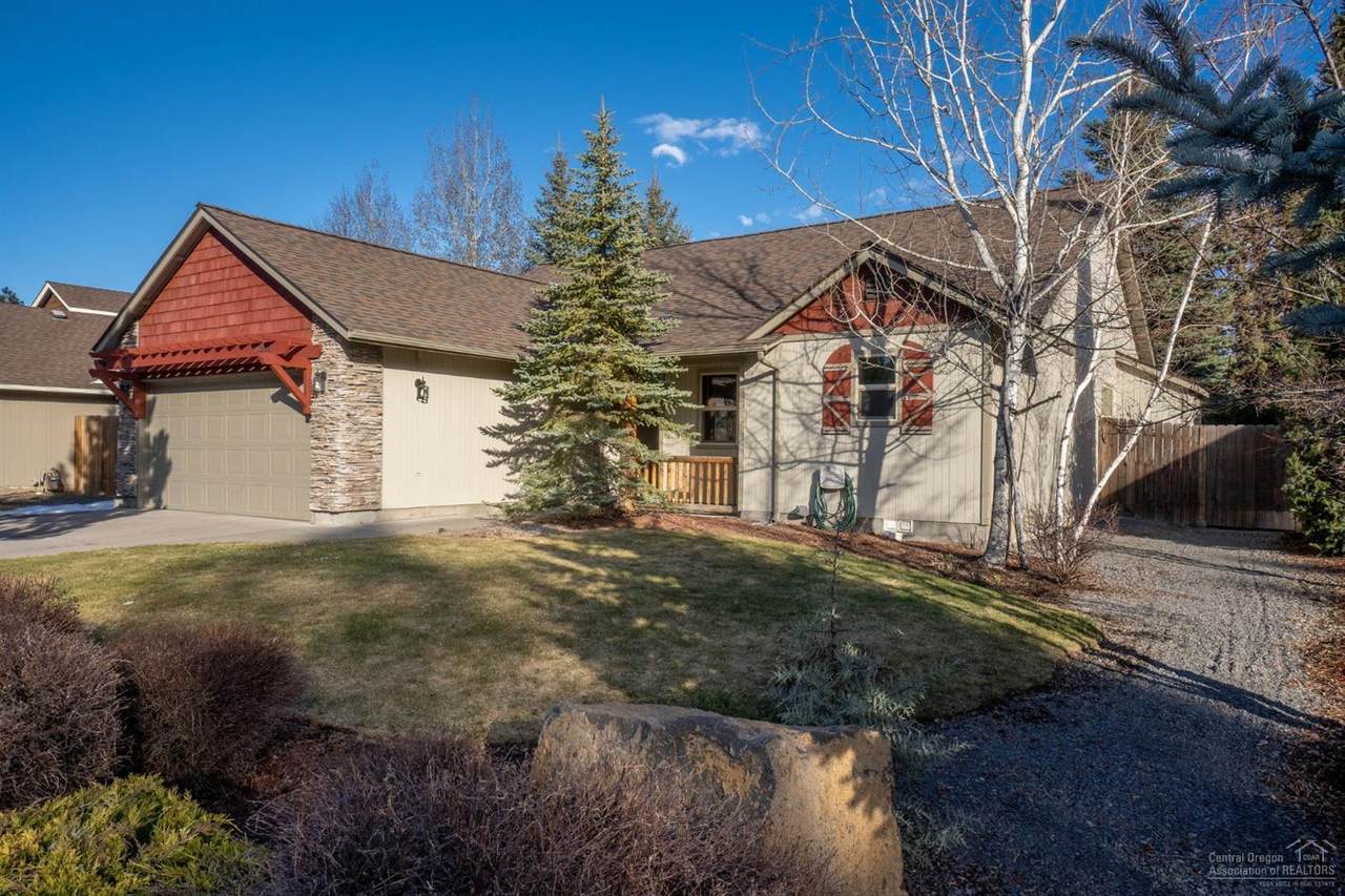 61252 Bighorn Court - Photo 1