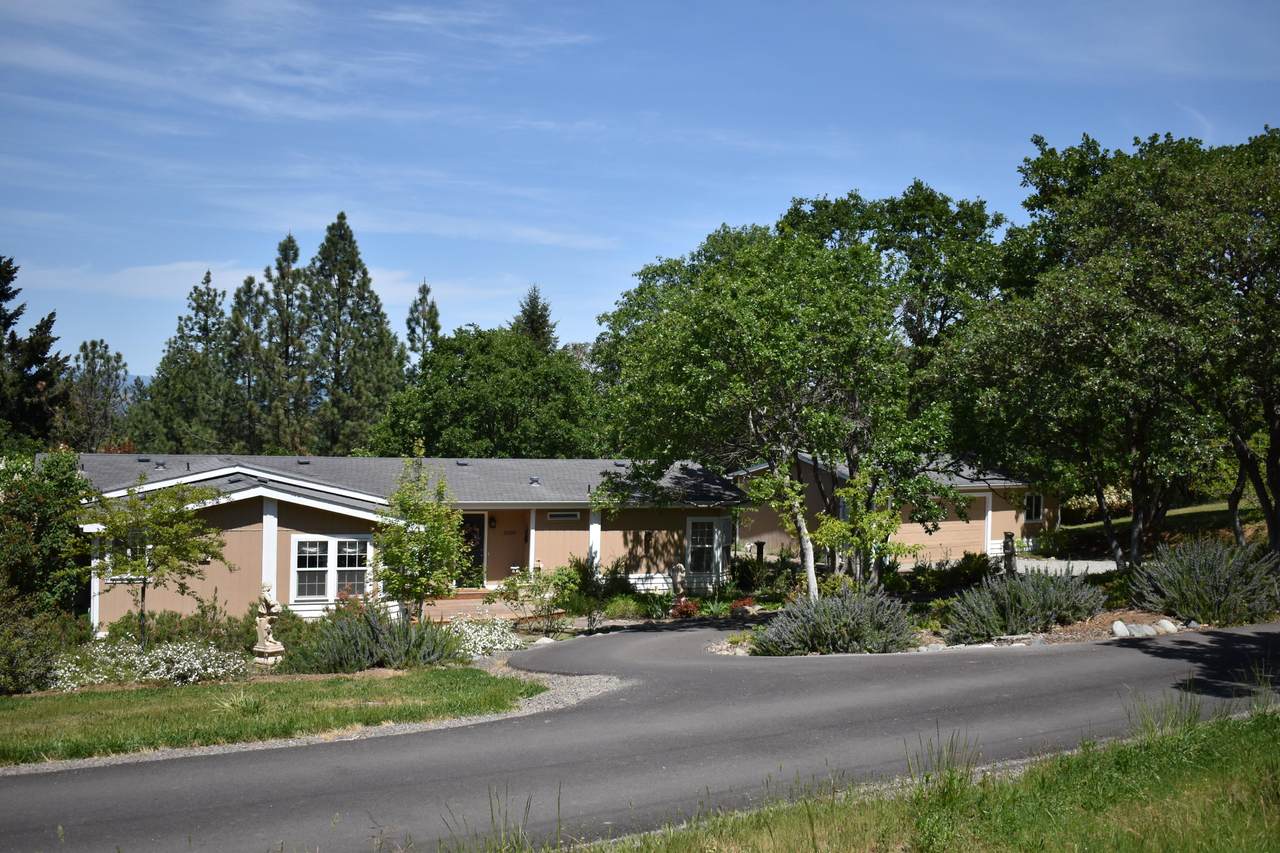 2285 Jasmine Avenue - Photo 1 2285 Jasmine Avenue - Photo 1