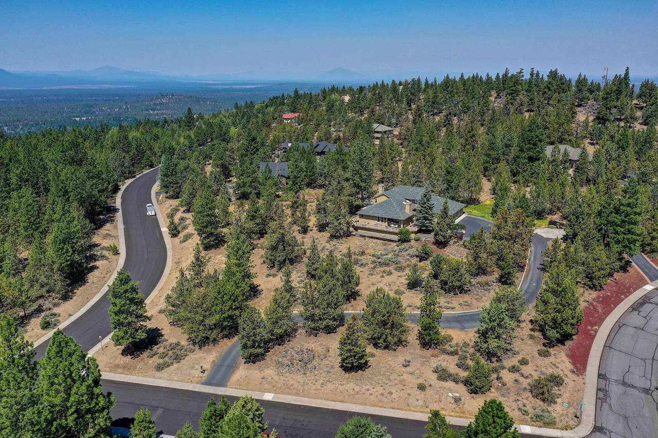 1612 Promontory Drive - Photo 1