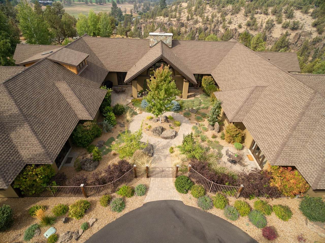 20450 Arrowhead Drive - Photo 1