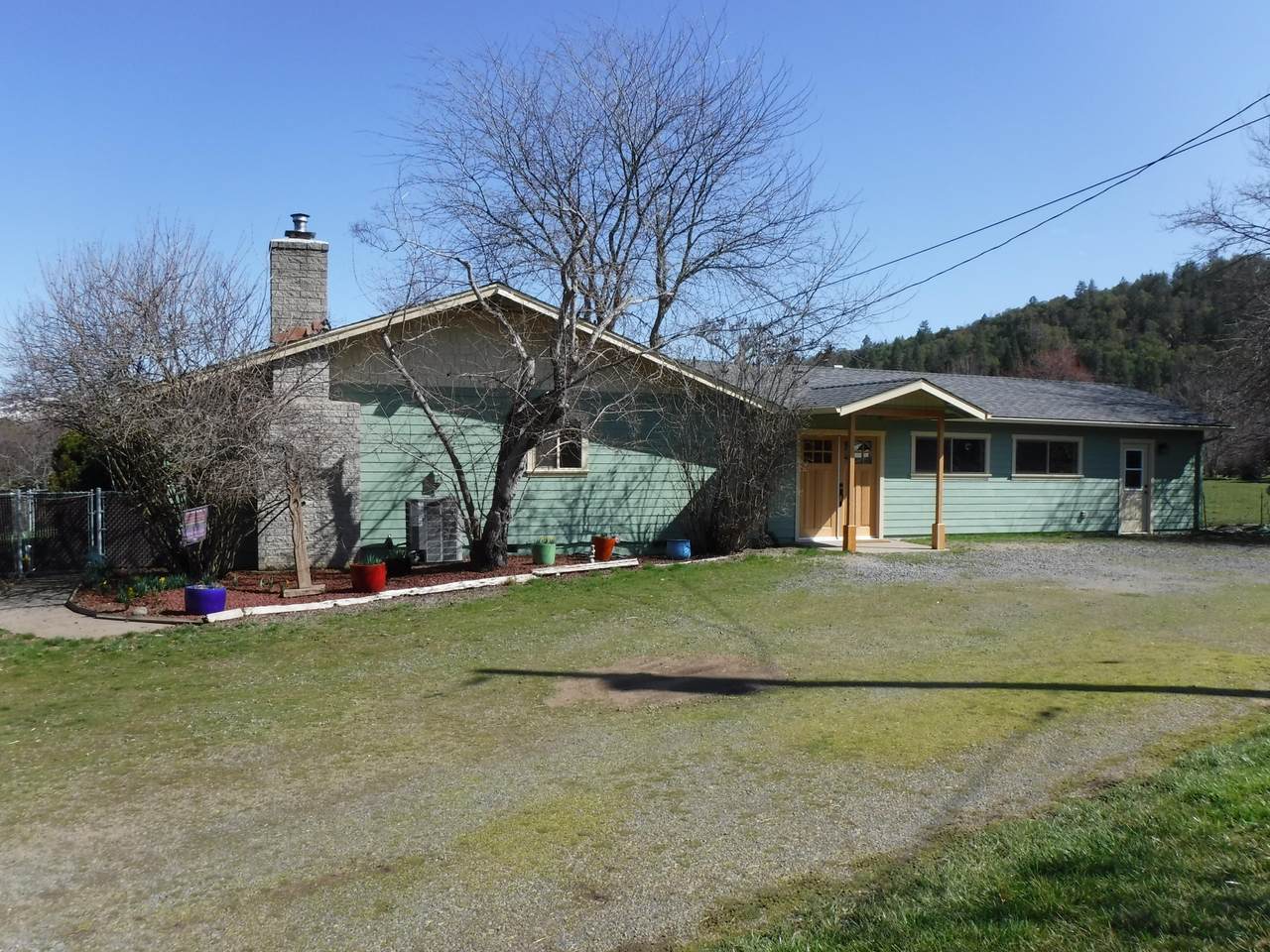 3055 Burrell Road - Photo 1