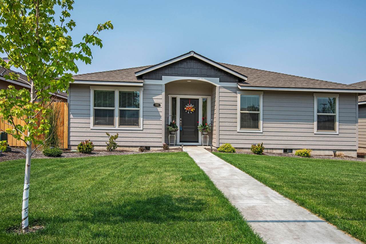 2365 Obsidian Avenue - Photo 1