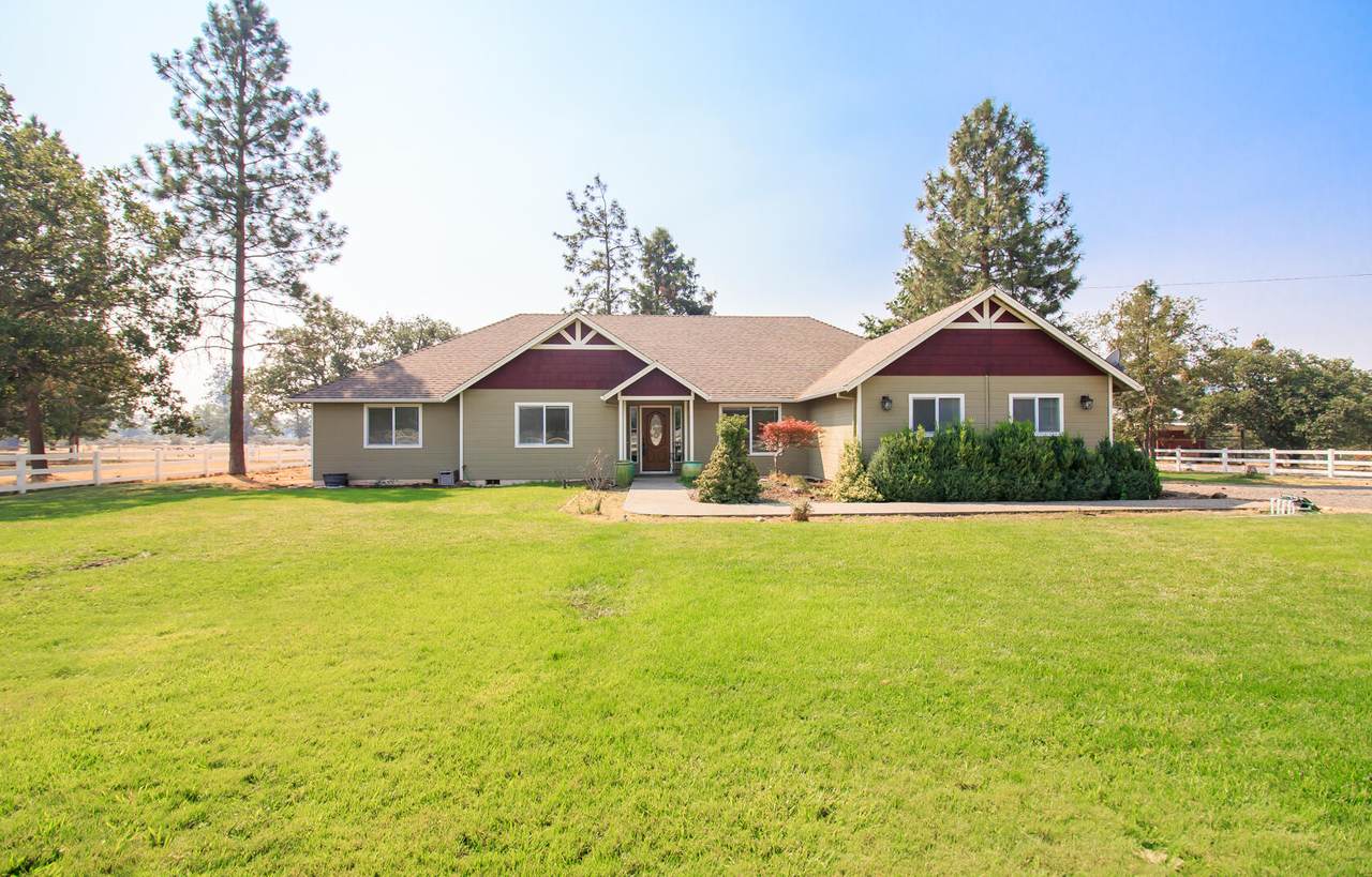 649 Glass Lane - Photo 1
