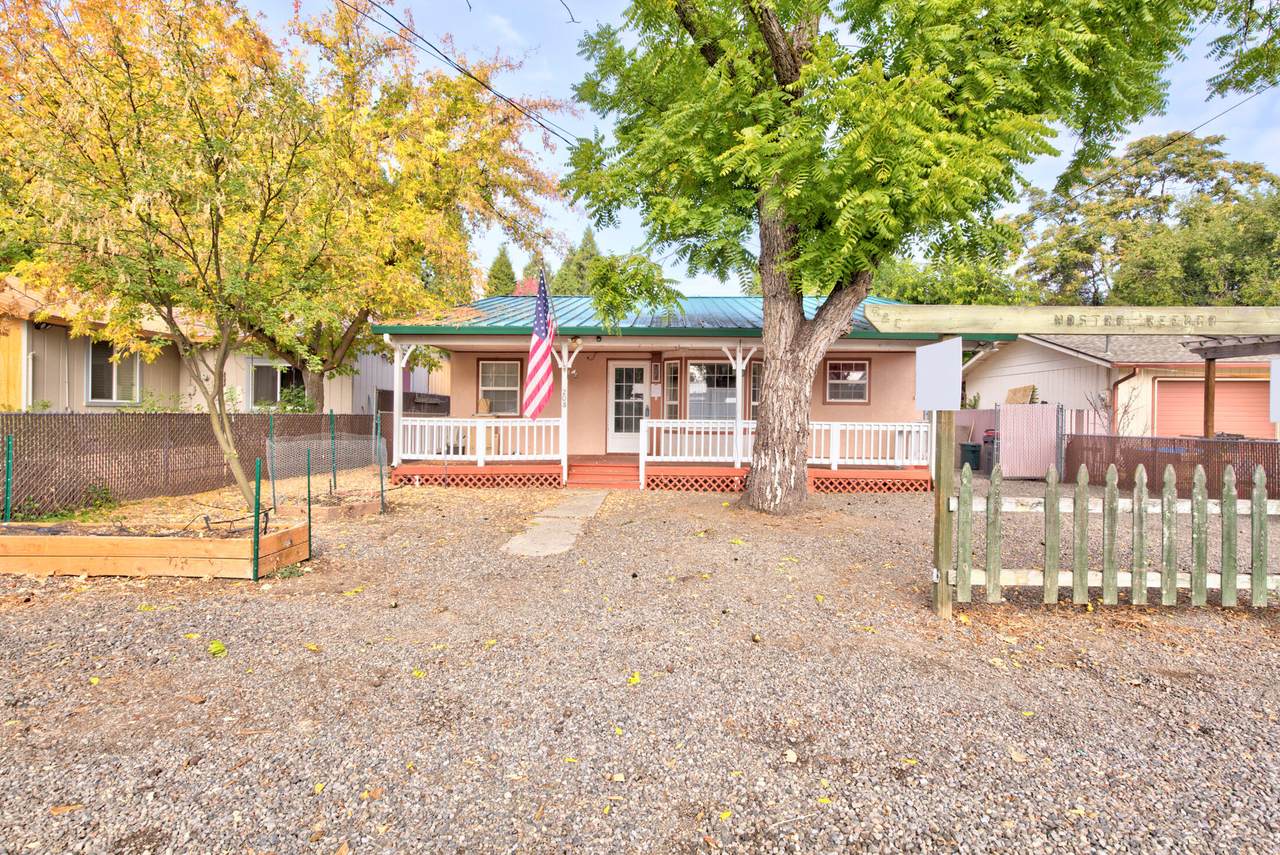 208 3rd Street - Photo 1