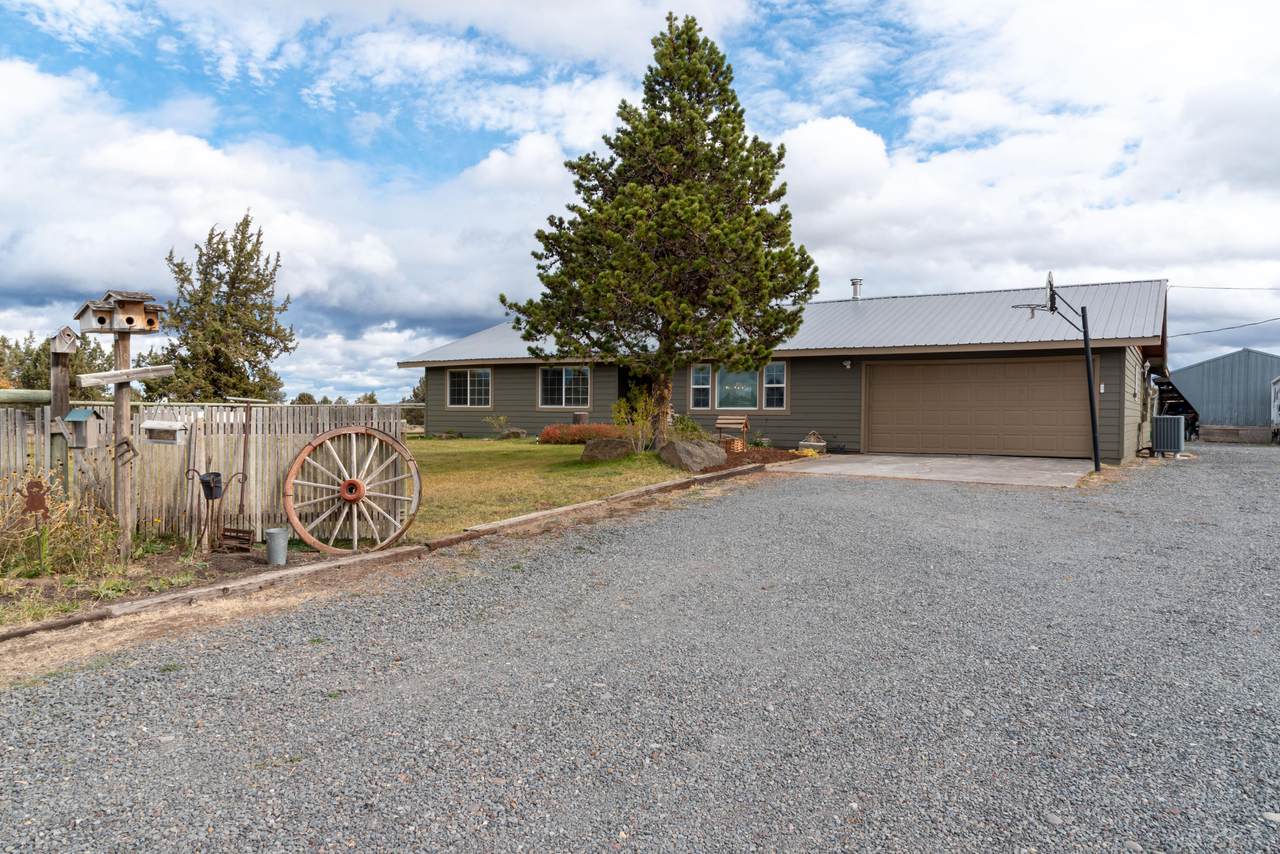 61136 Ropp Lane - Photo 1