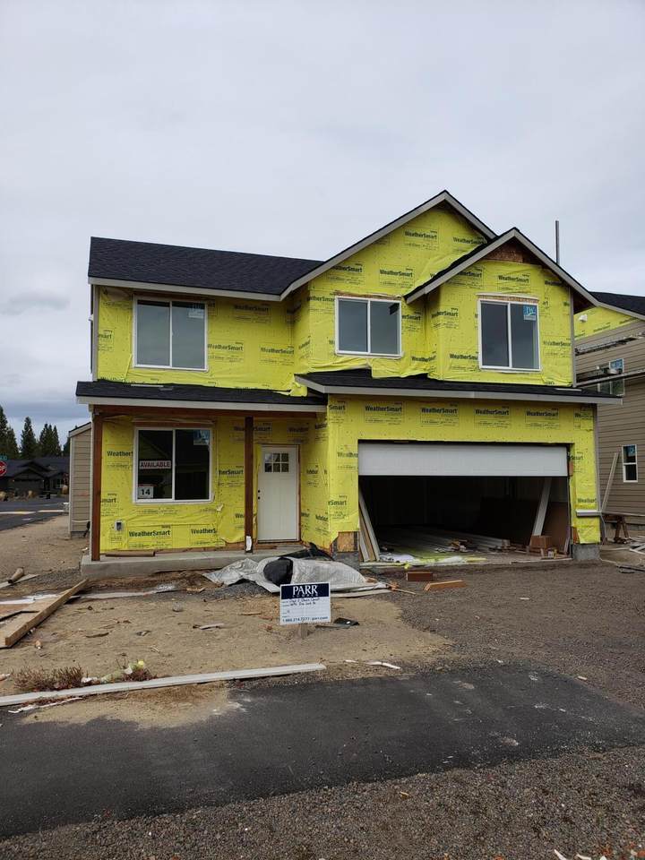 16496 Pine Creek Drive - Photo 1
