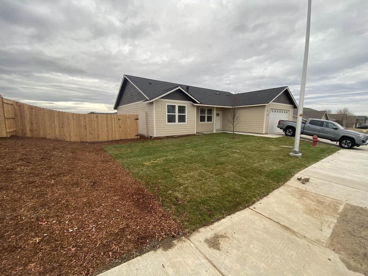 910 Maui Lane - Photo 1