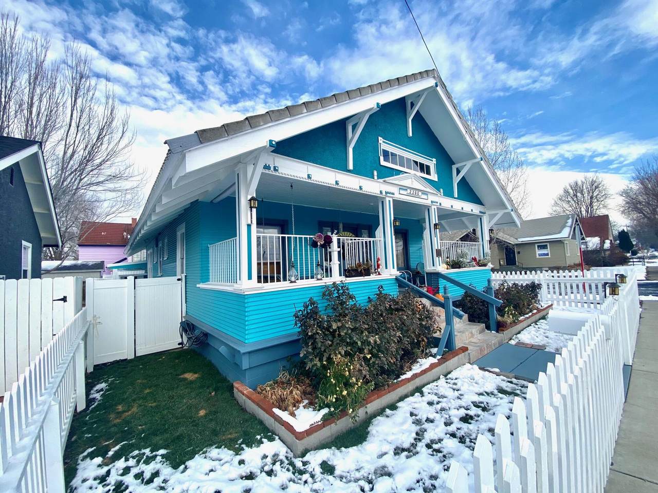 2200 Campbell Street - Photo 1