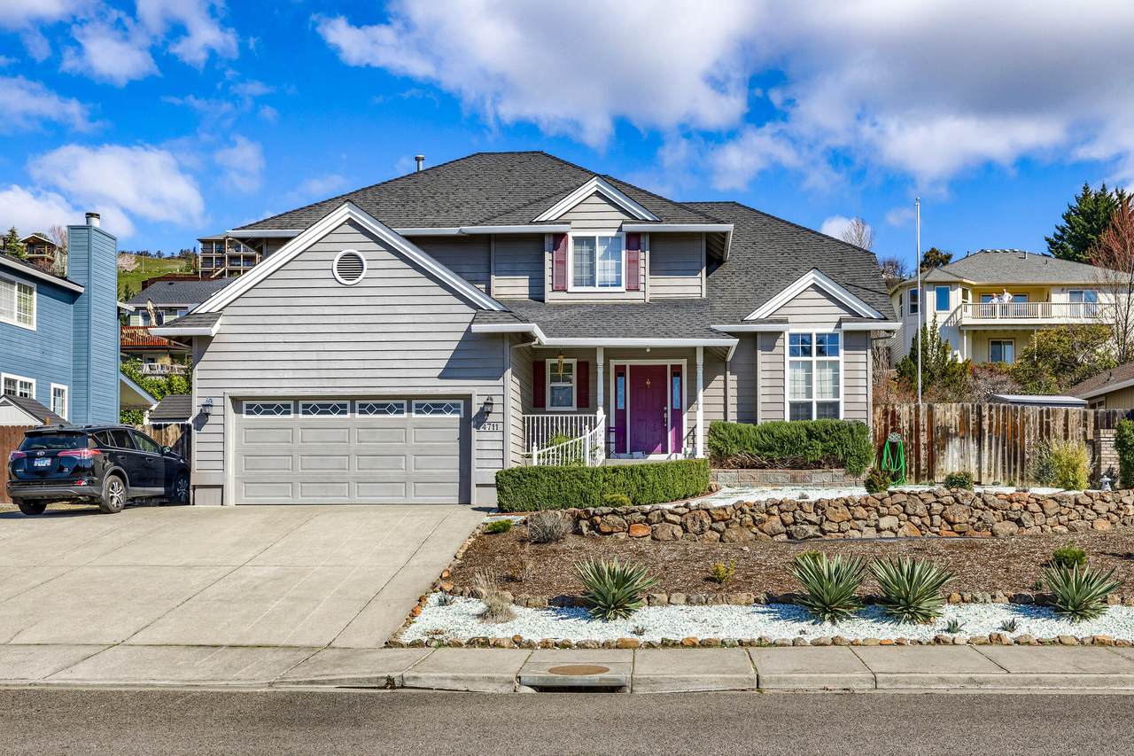 4711 Torrey Pines Drive - Photo 1