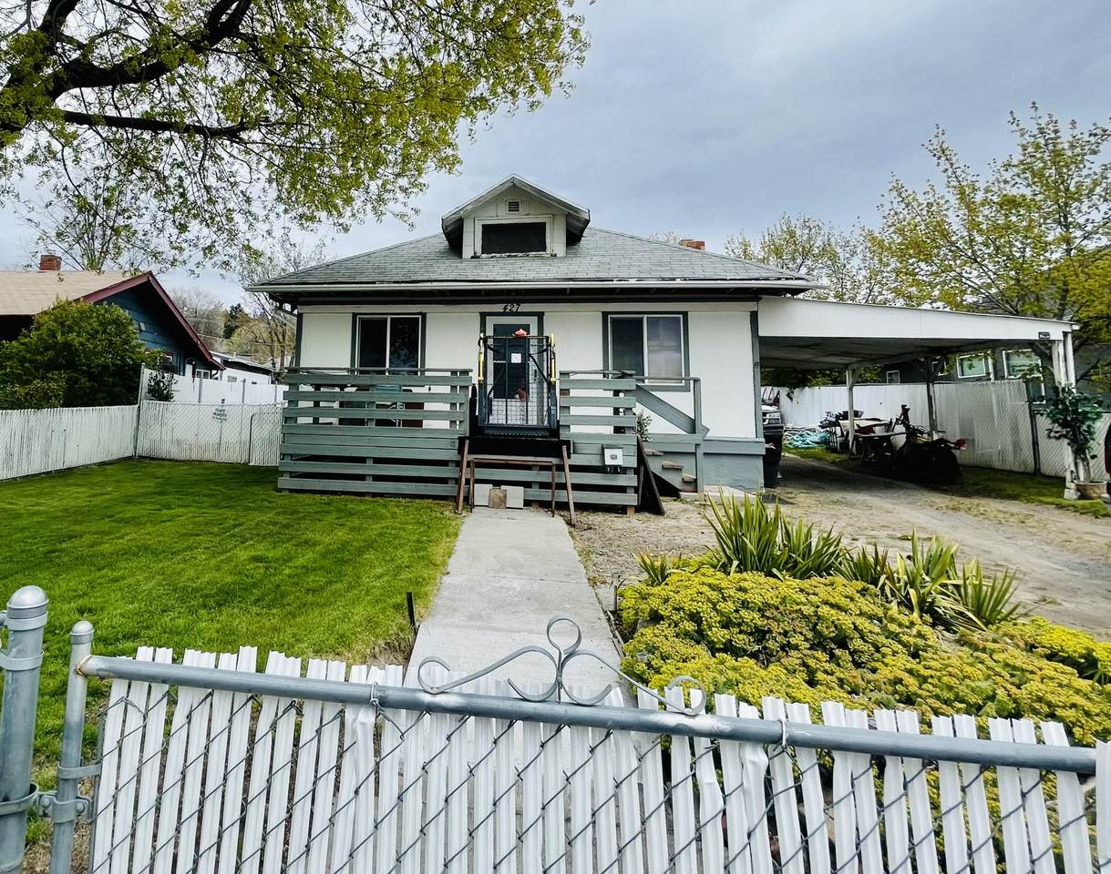 427 Crater Lake Parkway - Photo 1