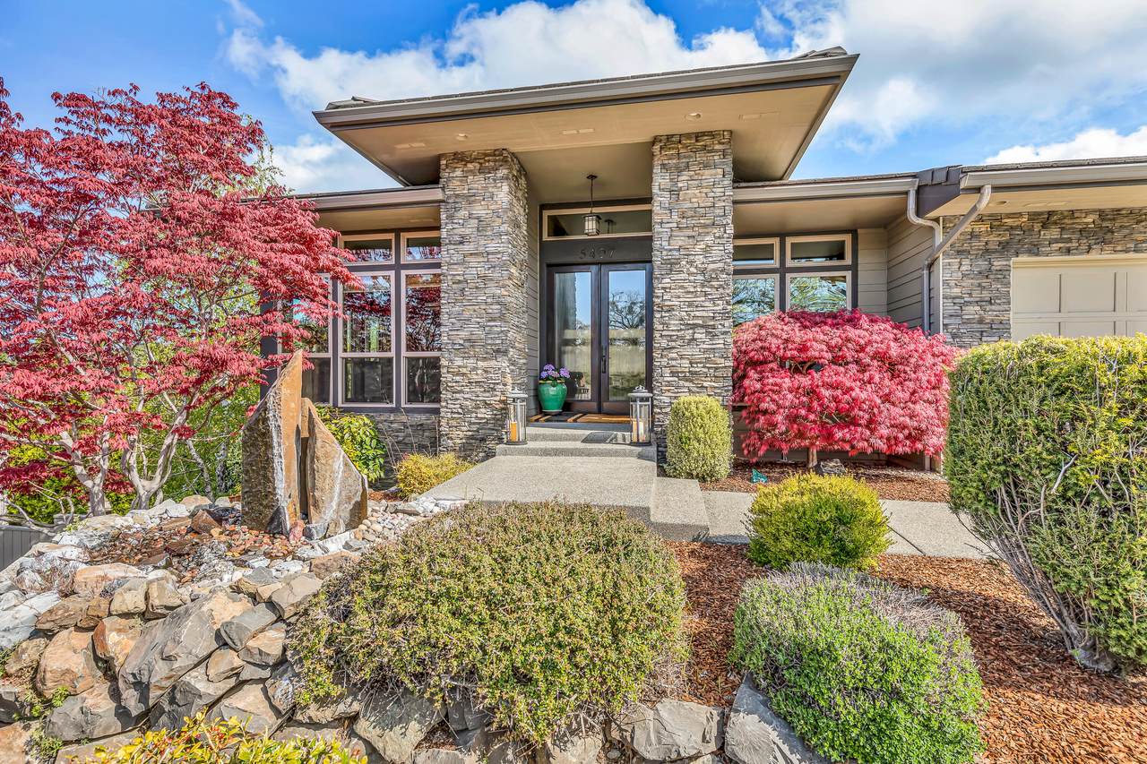 5407 Hillcrest Road - Photo 1