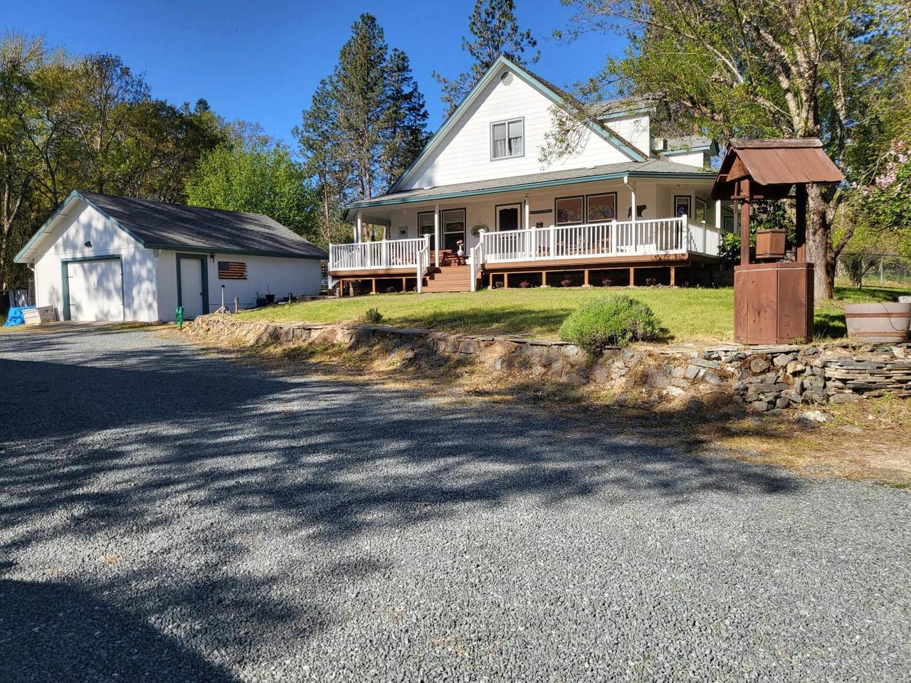 249 Crestview Loop - Photo 1