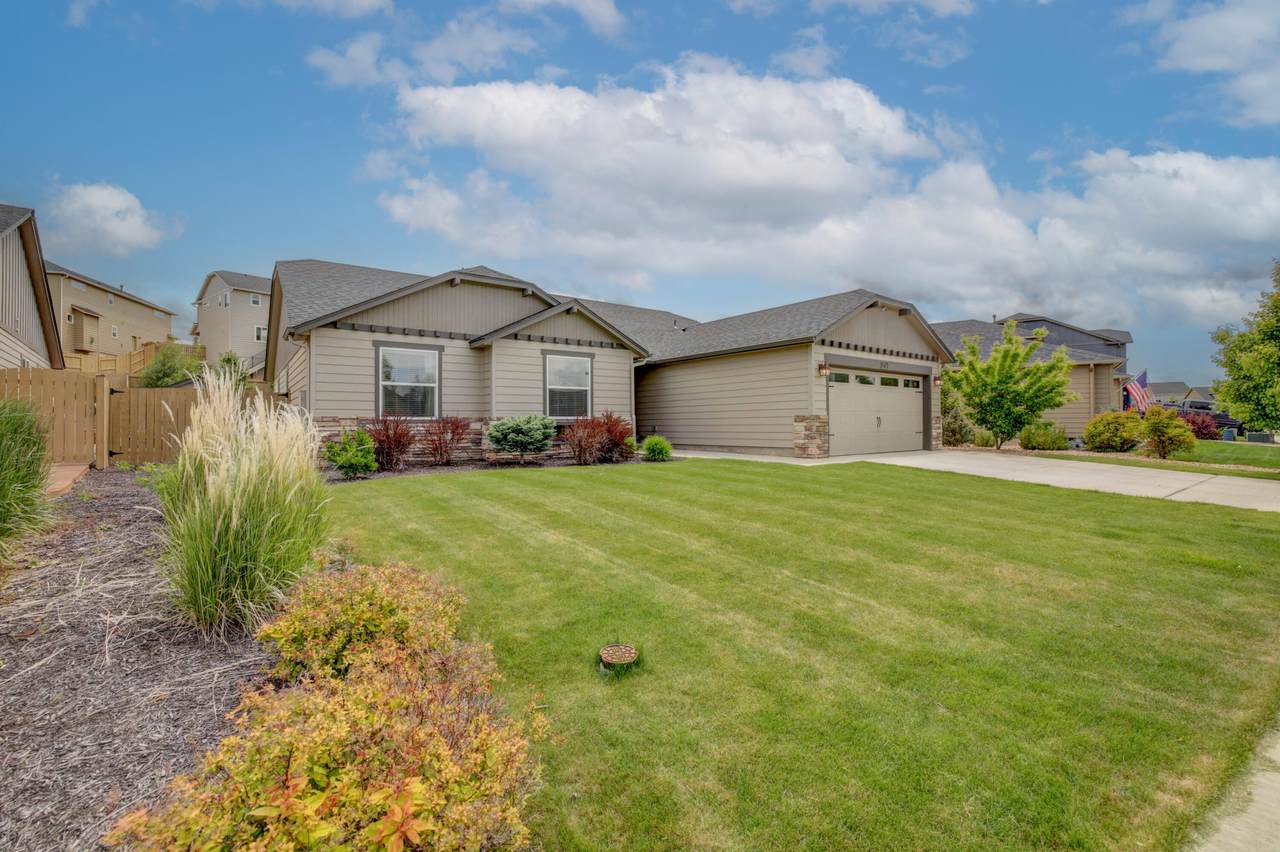 2724-SW 47th Street - Photo 1