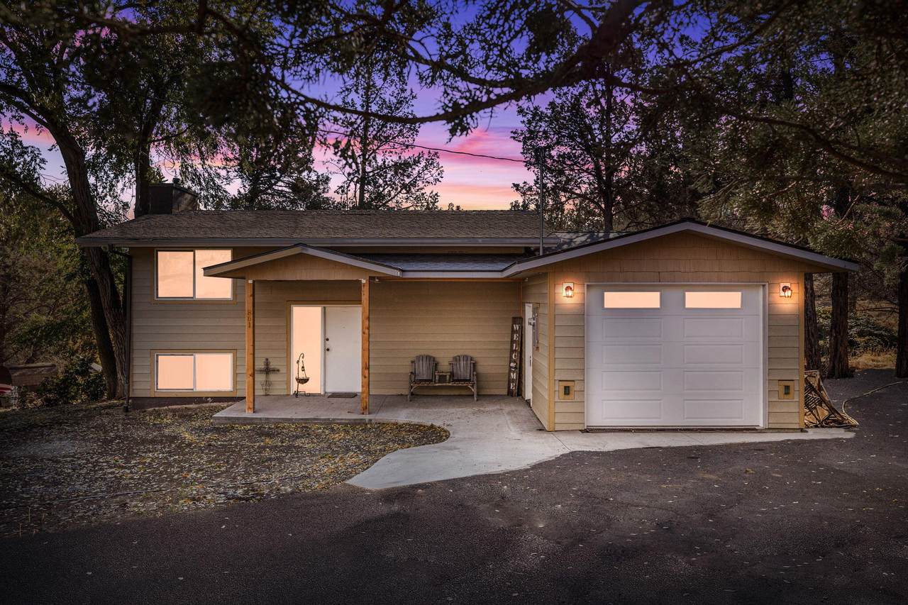 861 Burns Lane - Photo 1