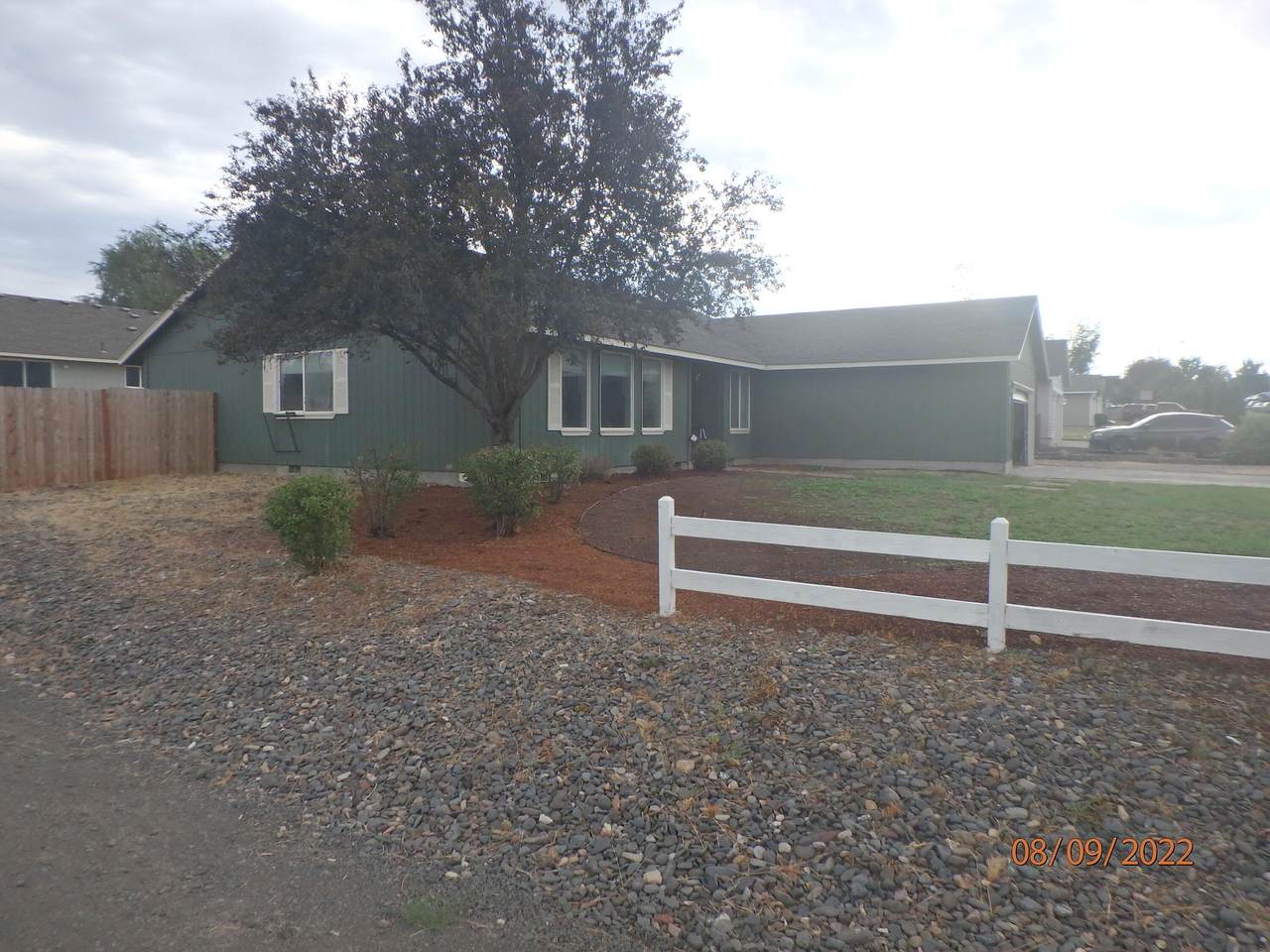305 Metolius Street - Photo 1