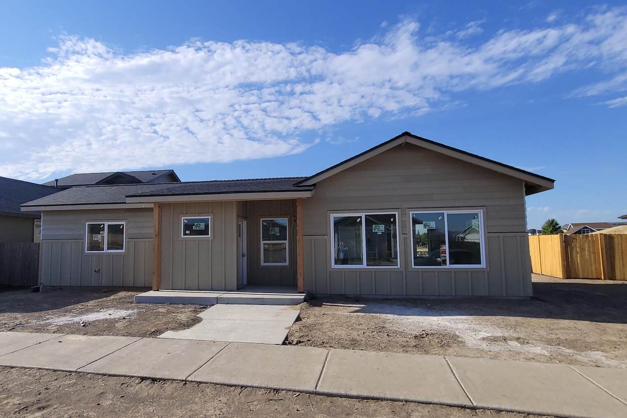 899 Discovery Loop - Photo 1