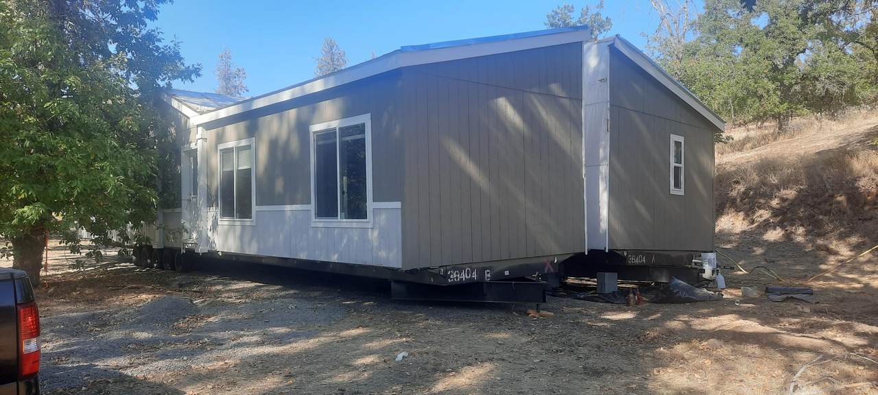 130 Nick Young Road - Photo 1