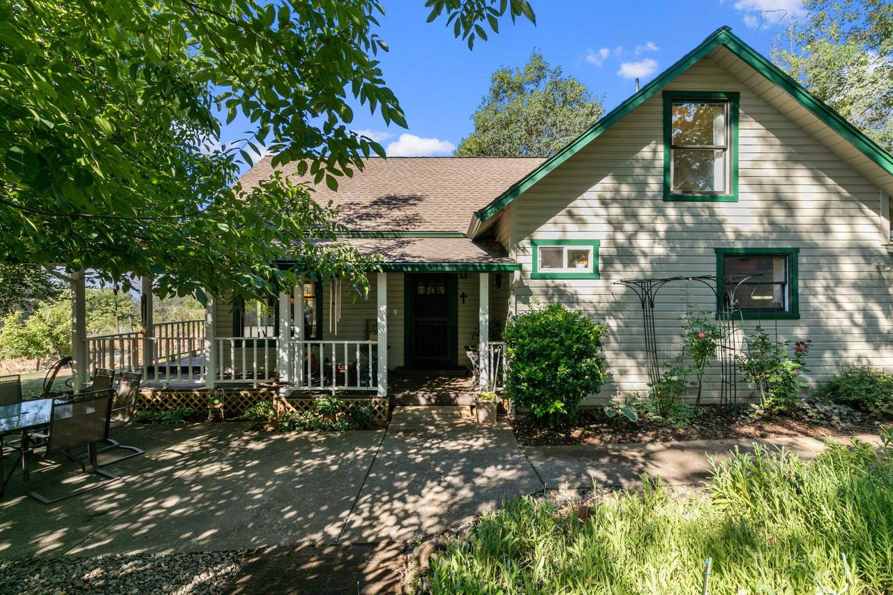 1126 Jones Creek Road - Photo 1