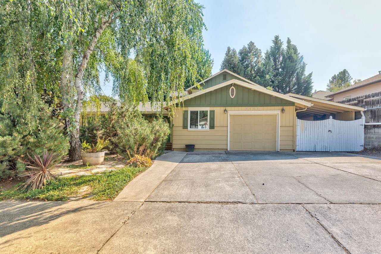 1101 Morgan Lane - Photo 1