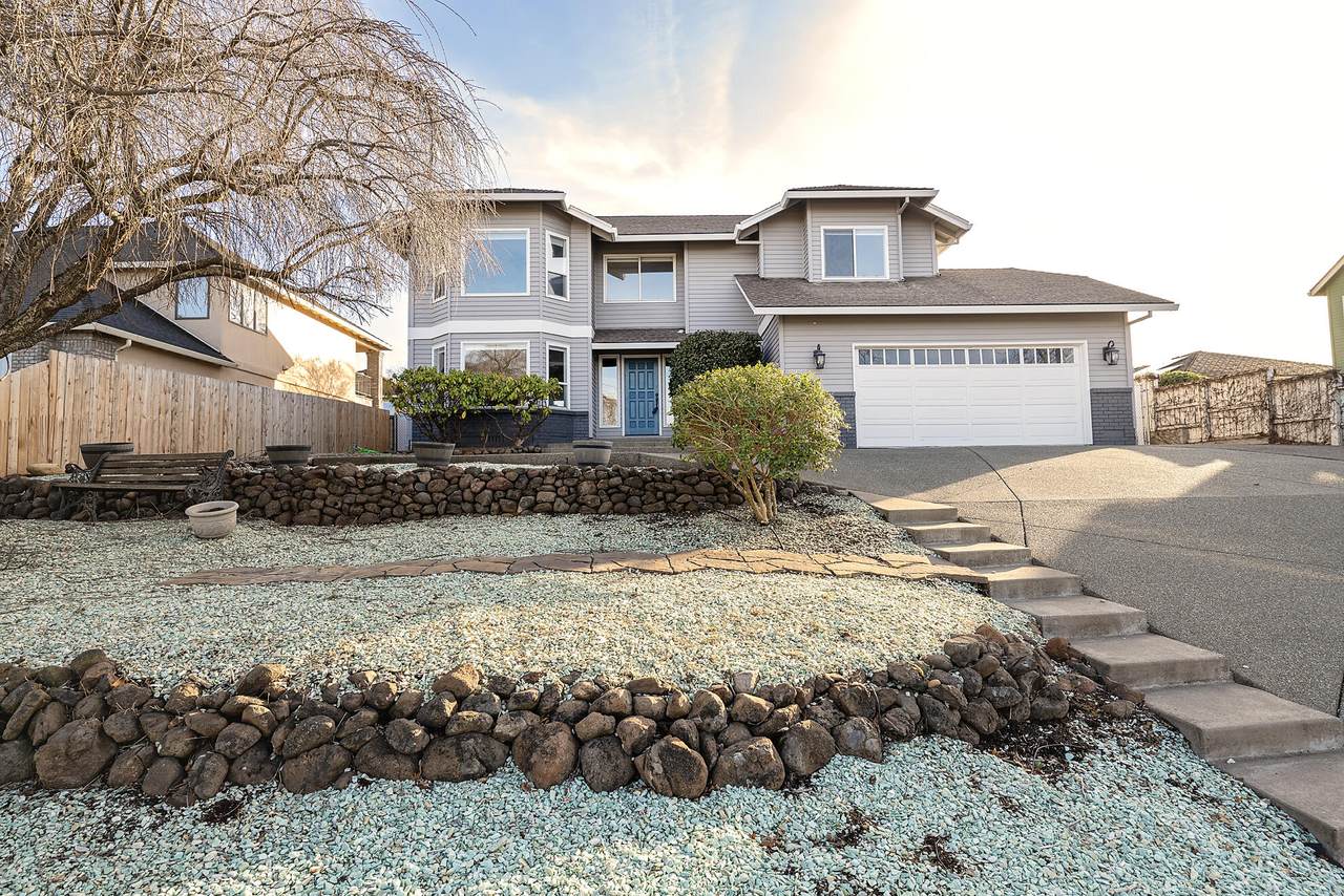 3092 Westminster Drive - Photo 1