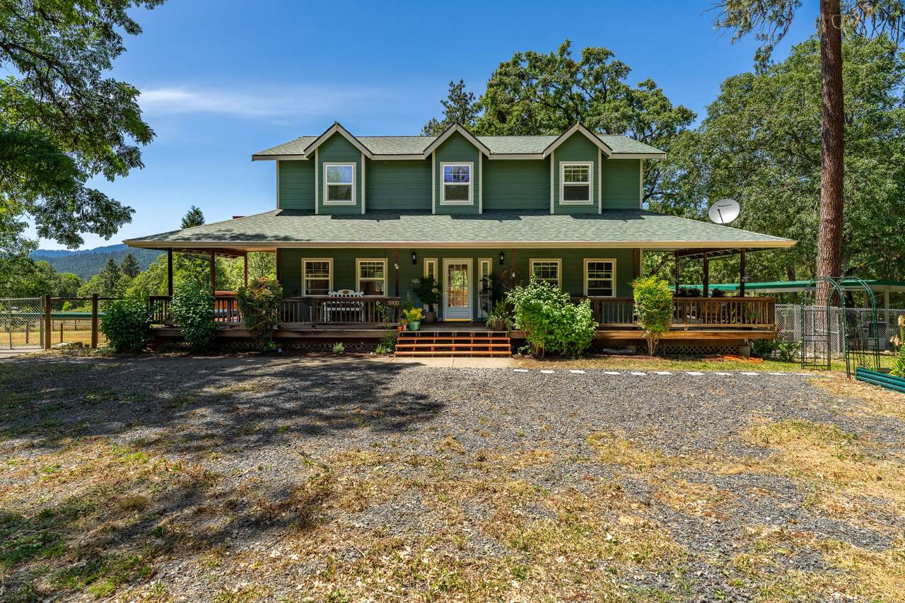 5900 Hugo Road - Photo 1