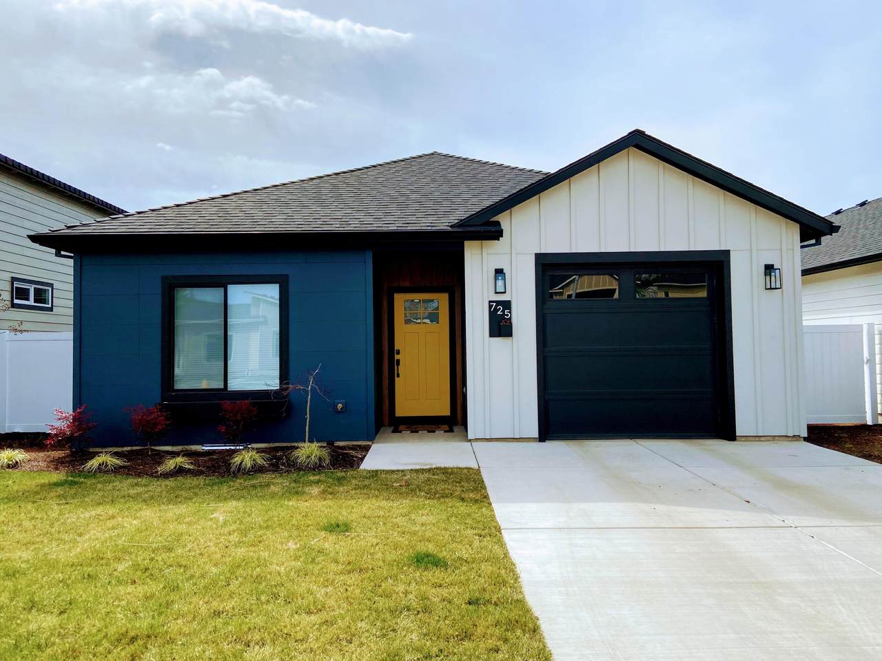 663 Terrazzo Way - Photo 1