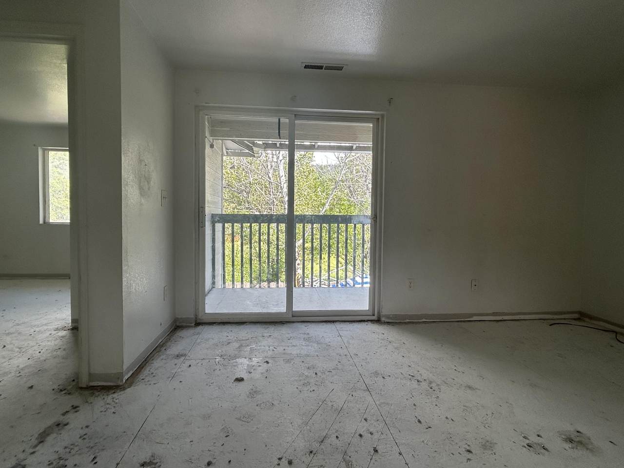 https://bt-photos.global.ssl.fastly.net/coar/1280_boomver_1_220197533-2.jpg