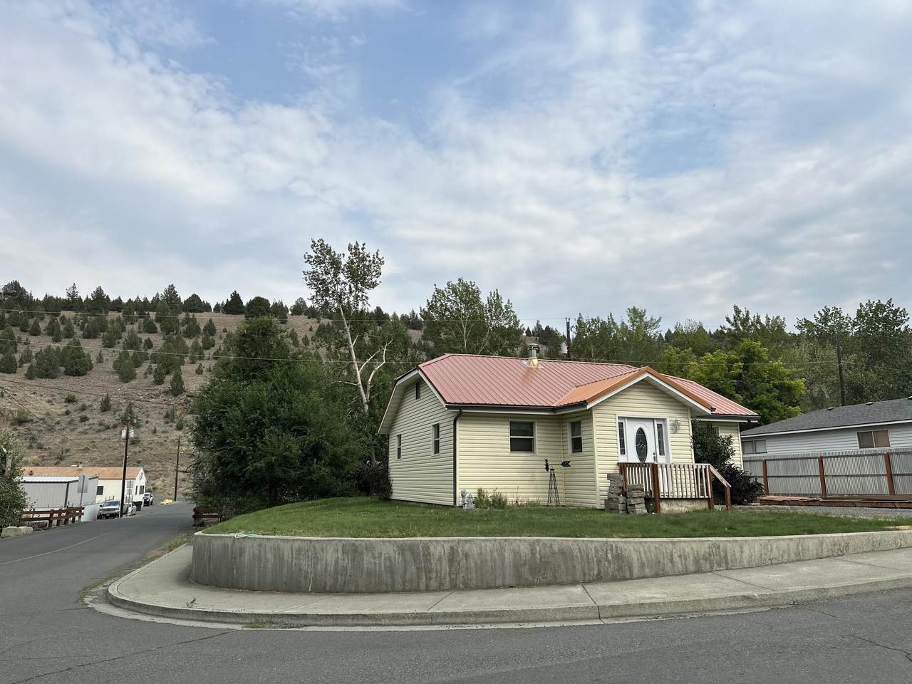 https://bt-photos.global.ssl.fastly.net/coar/1280_boomver_2_220198029-2.jpg