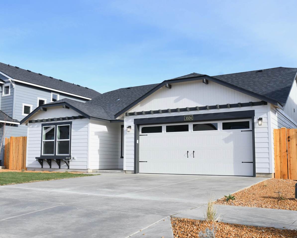 3324 8th Street - Photo 1