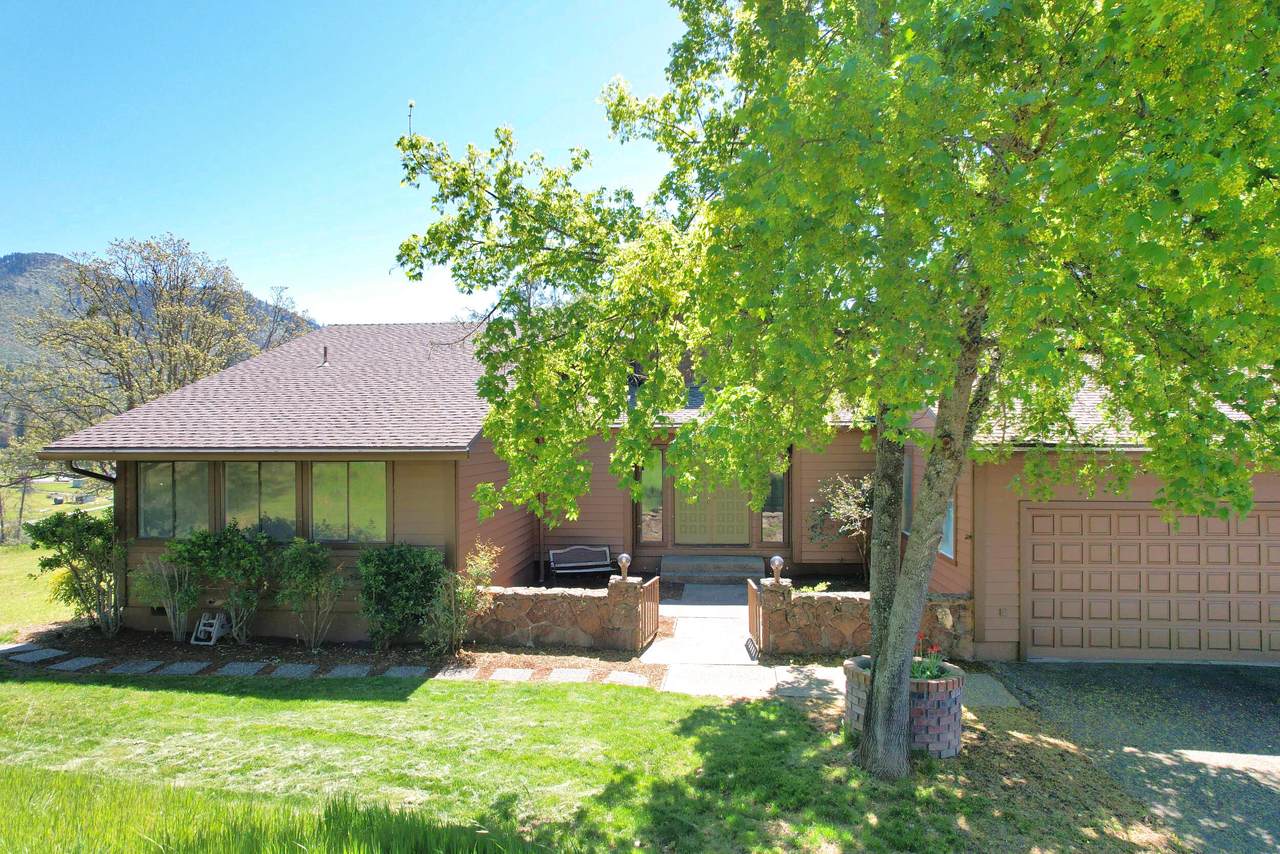 8264 Highway 238 - Photo 1