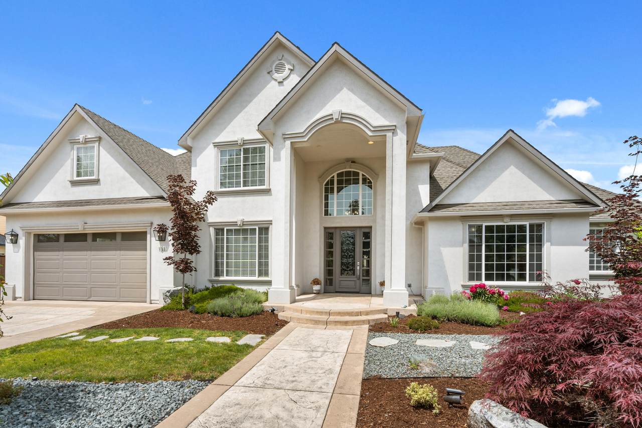 131 Bellerive Drive - Photo 1