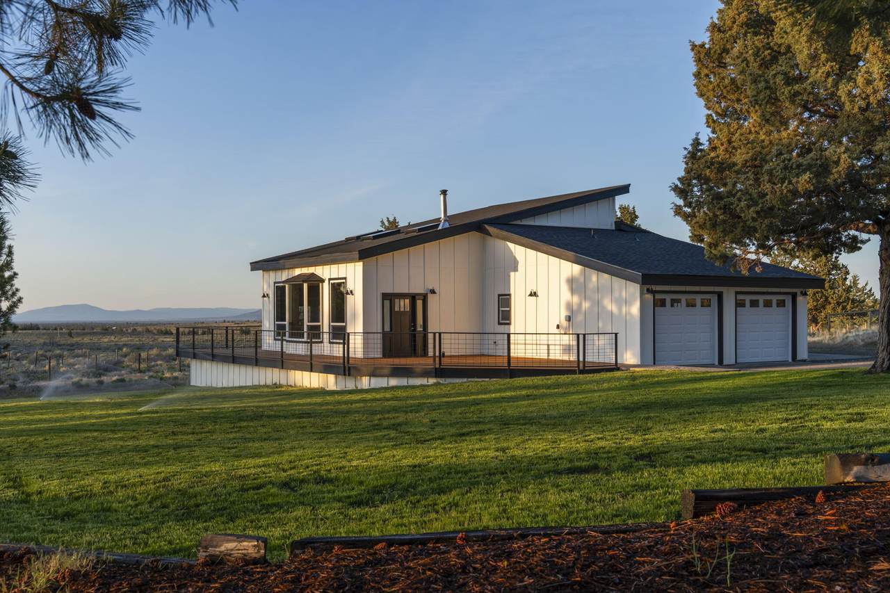 59870 Calgary Loop - Photo 1