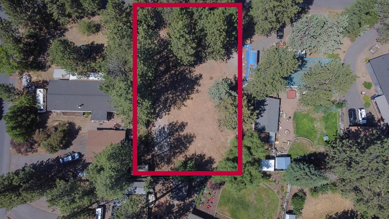 60890 Alpine Drive - Photo 1