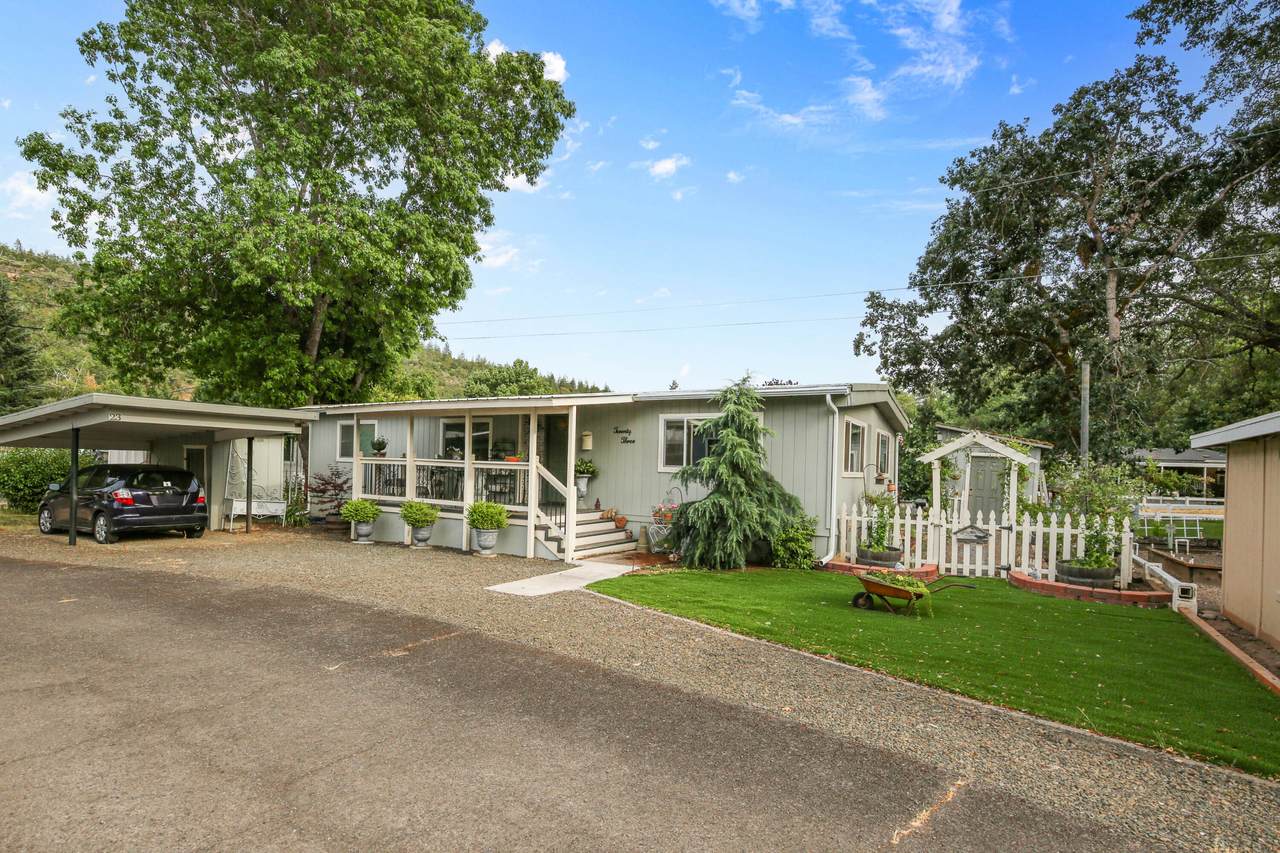 7 Brophy Way - Photo 1
