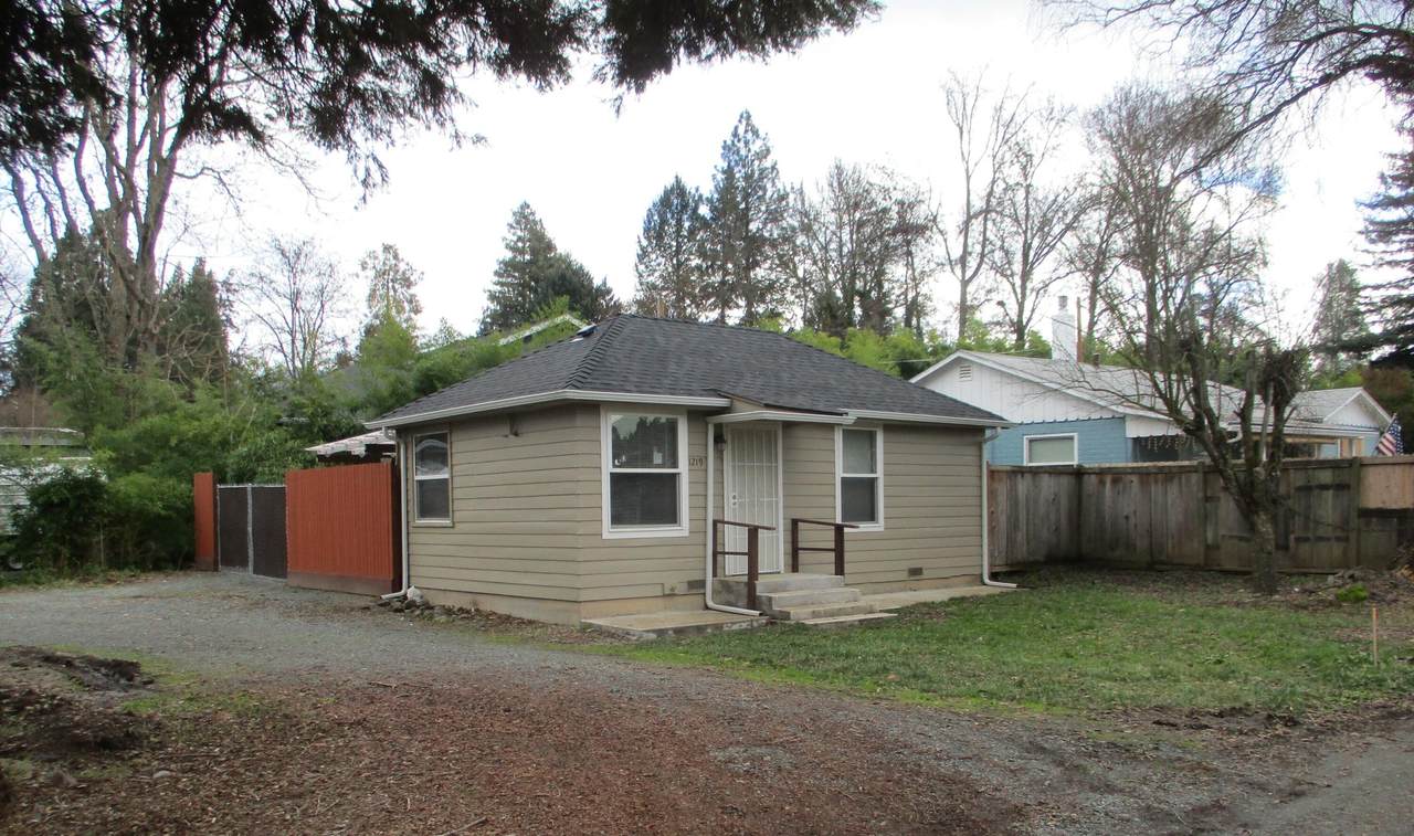 1219 River Lane - Photo 1