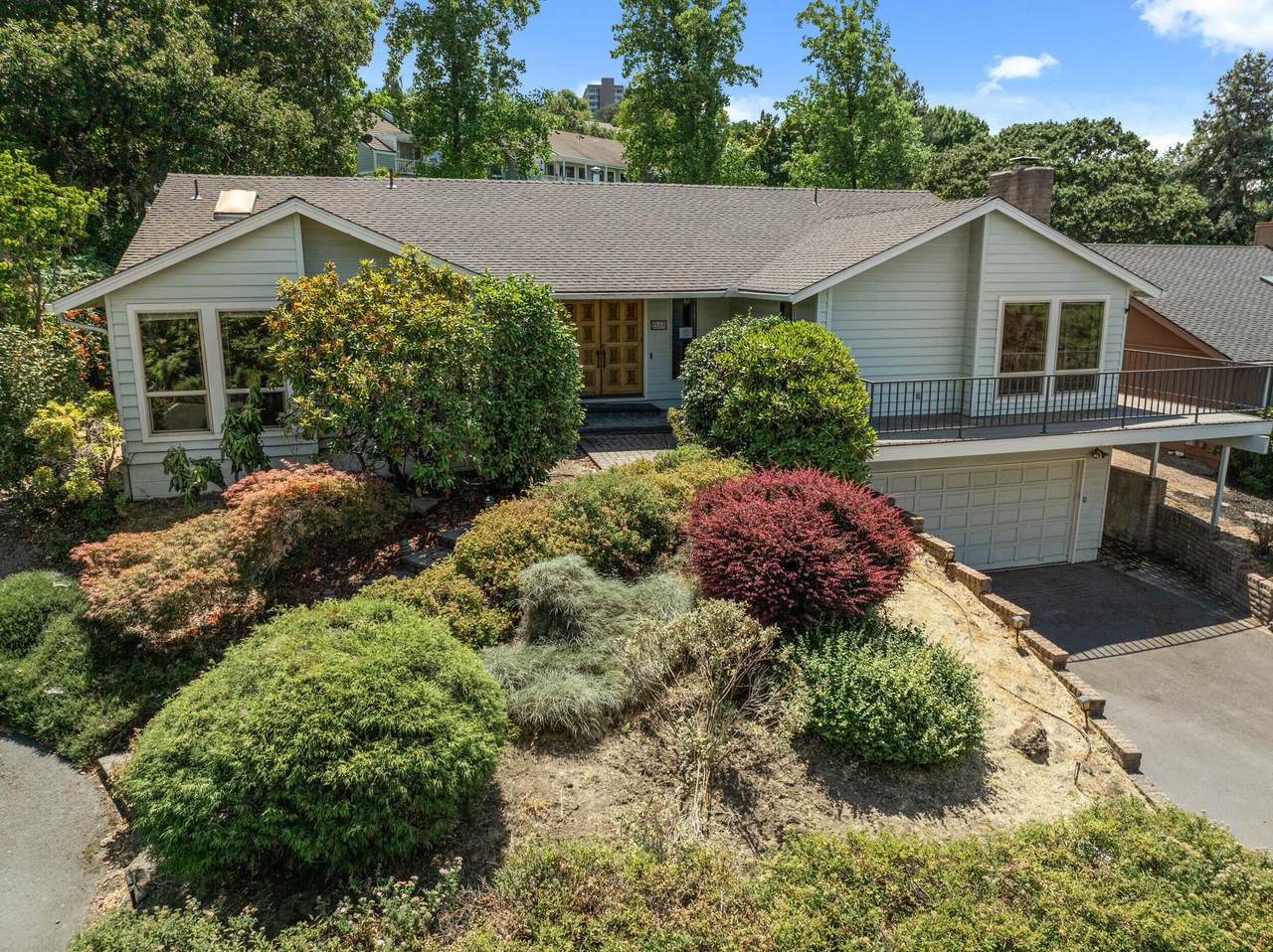 2566 Heritage Way - Photo 1