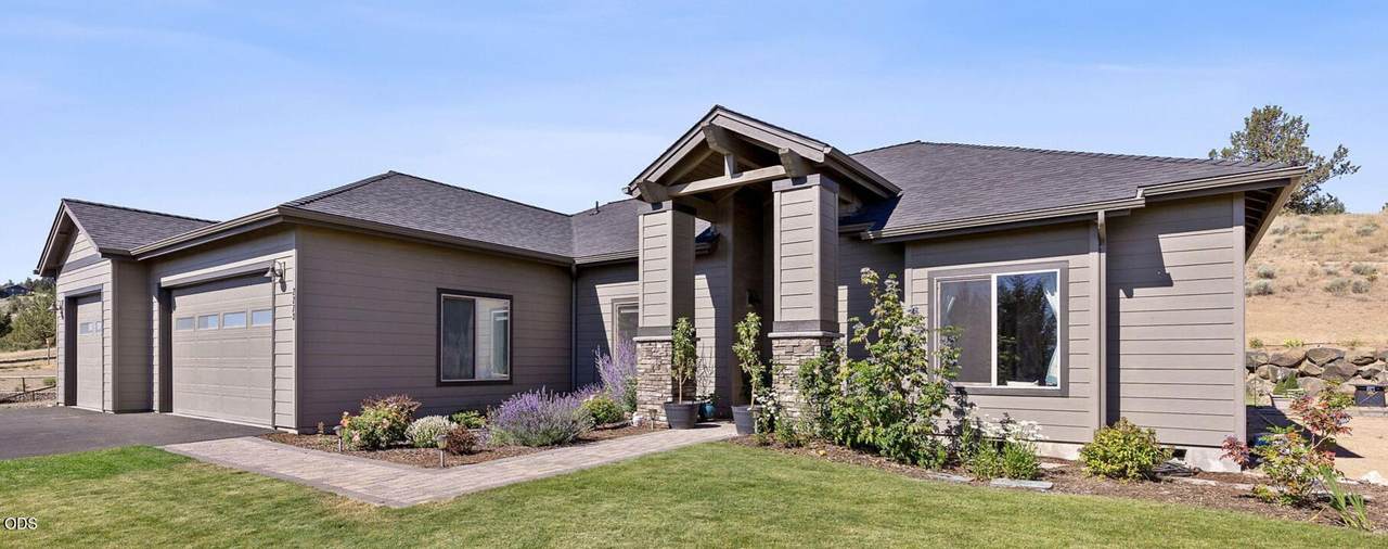 2273 Valley View Court - Photo 1